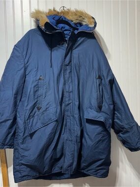 Vintage Woods Arctic Down Parka XL Blue Hooded Faux Fur Winter Coat Made in Can